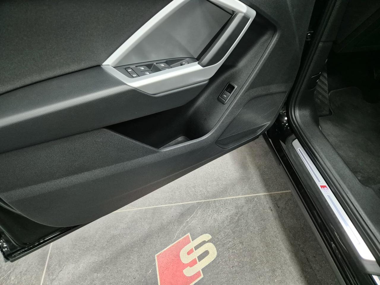 Audi Q3 SPORTBACK 35 TDI quattro S-tronic S-line