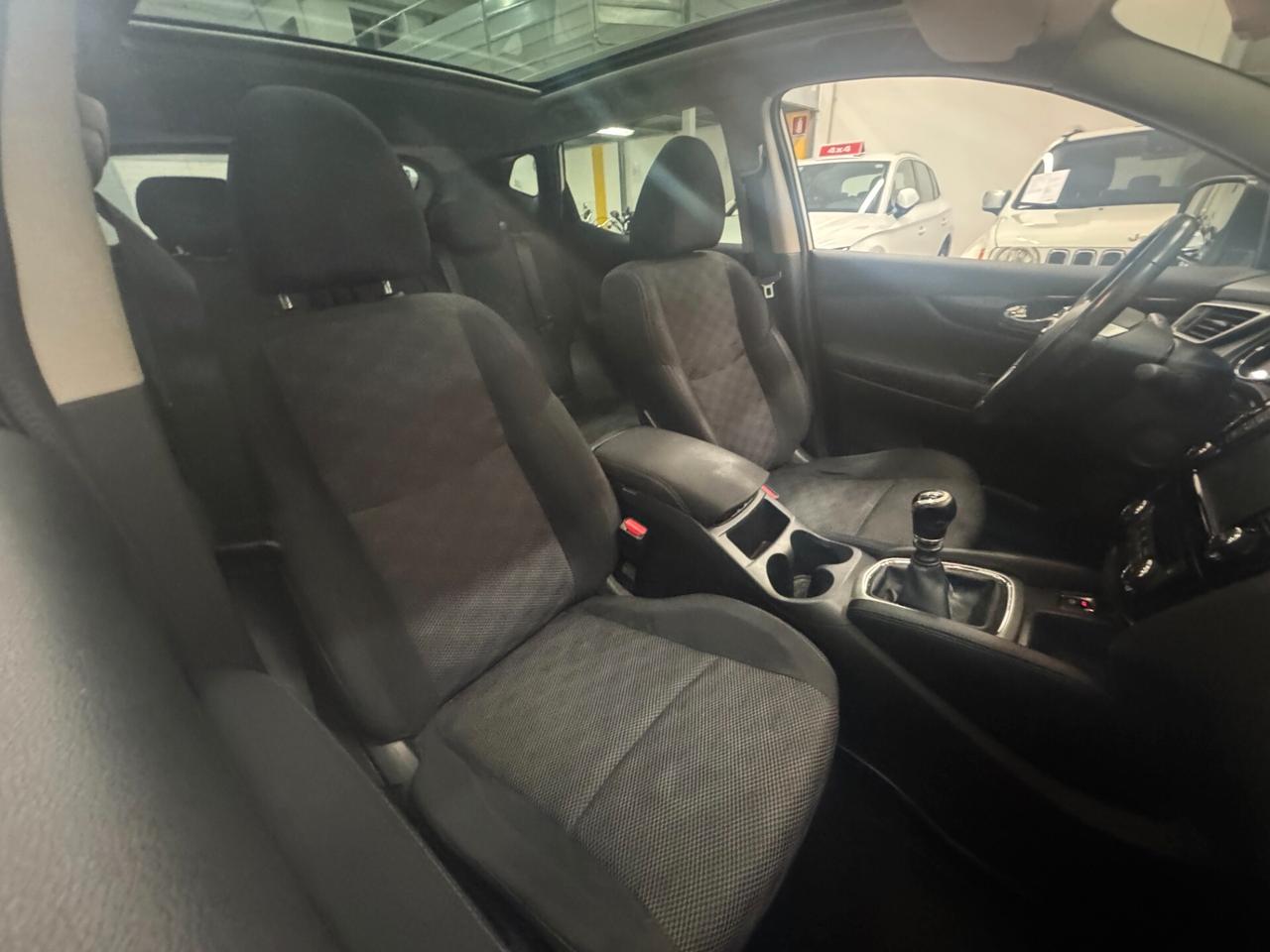 NISSAN Qashqai 1.5 dCi N-Connecta