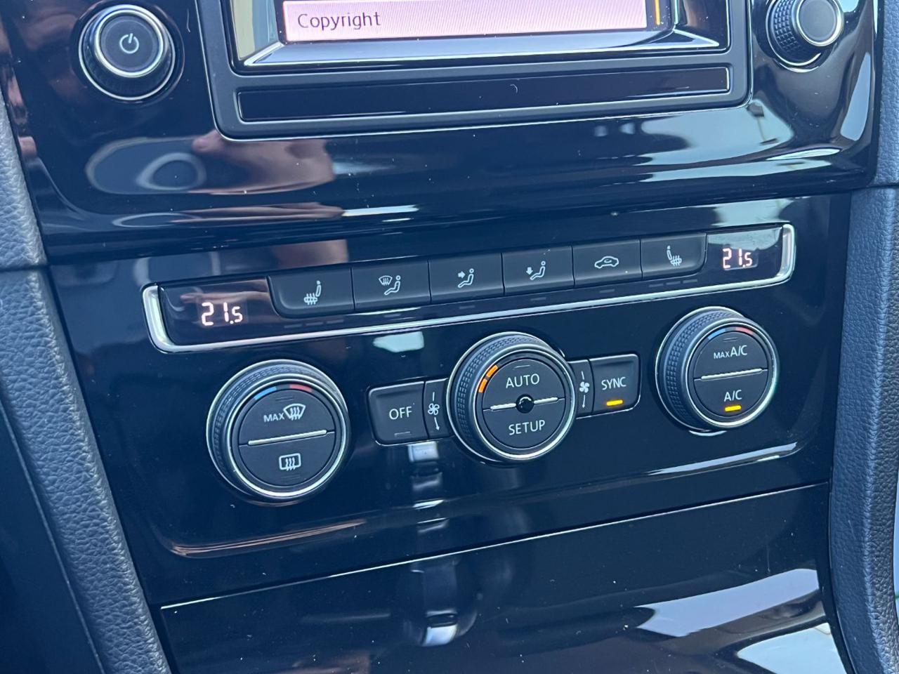 VOLKSWAGEN Golf 2.0 TDI DSG 5p. Highline BlueMotion FINANZIABILE