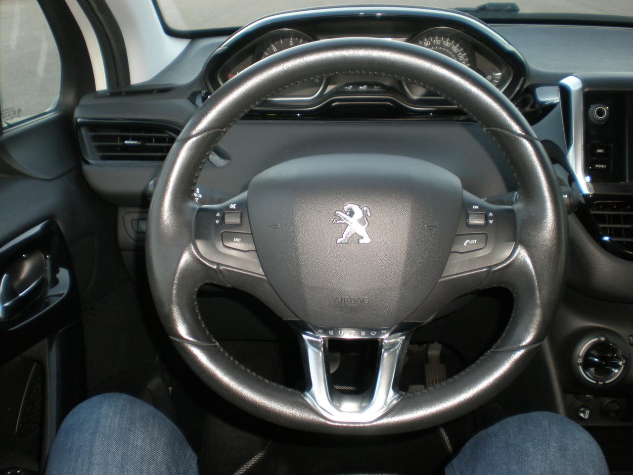 Peugeot 208 1.6 td restyling, bella