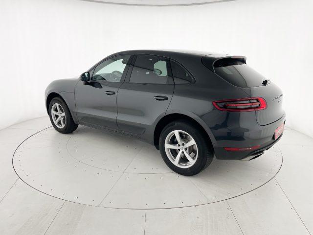 PORSCHE Macan 2.0