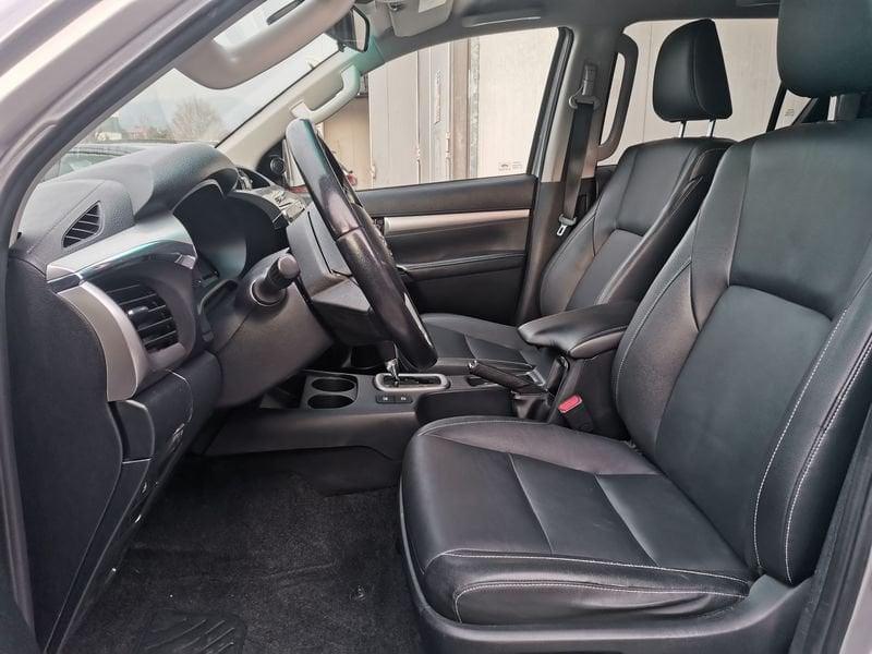 Toyota Hilux 2.8 D-4D 4WD 4 porte Double Cab Executive