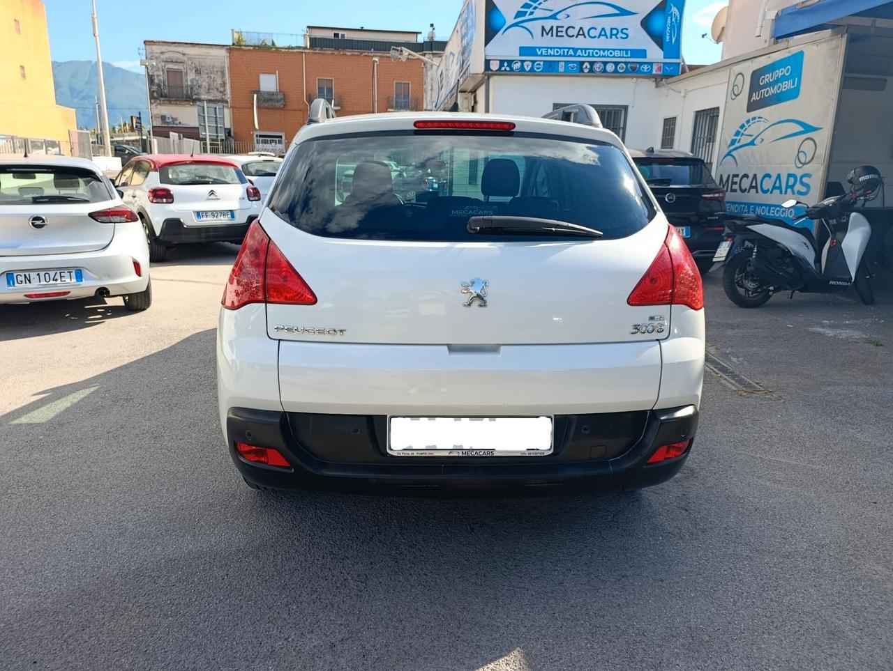 Peugeot 3008 1.6 e-HDi 112CV cambio robotizzato S.&S. Business