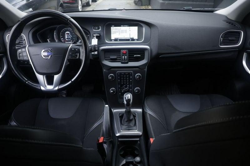 Volvo V40 Volvo V40 D2 1.6 Powershift Momentum Unicoproprietario