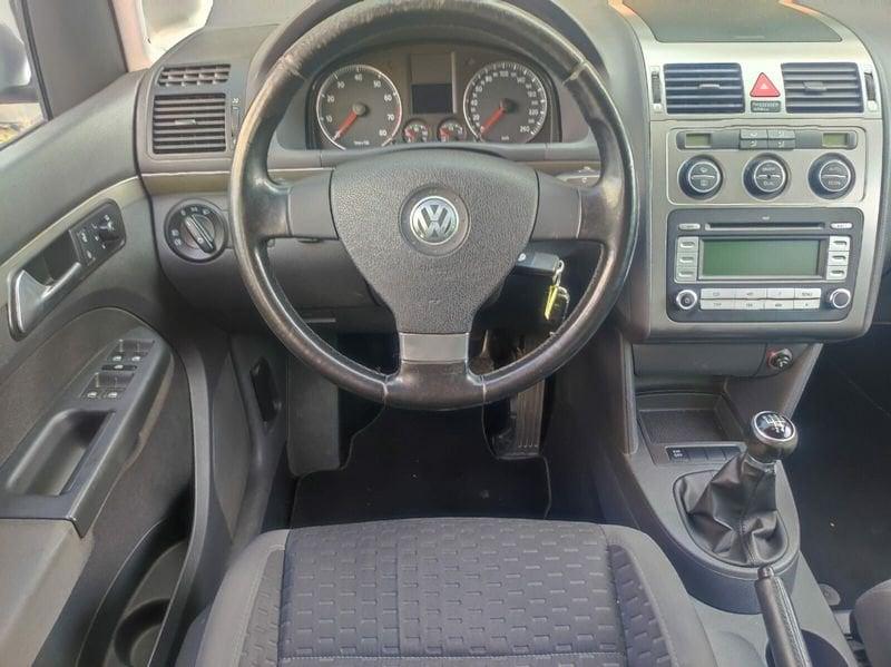 Volkswagen Touran 1.6 Trendline Bifuel G