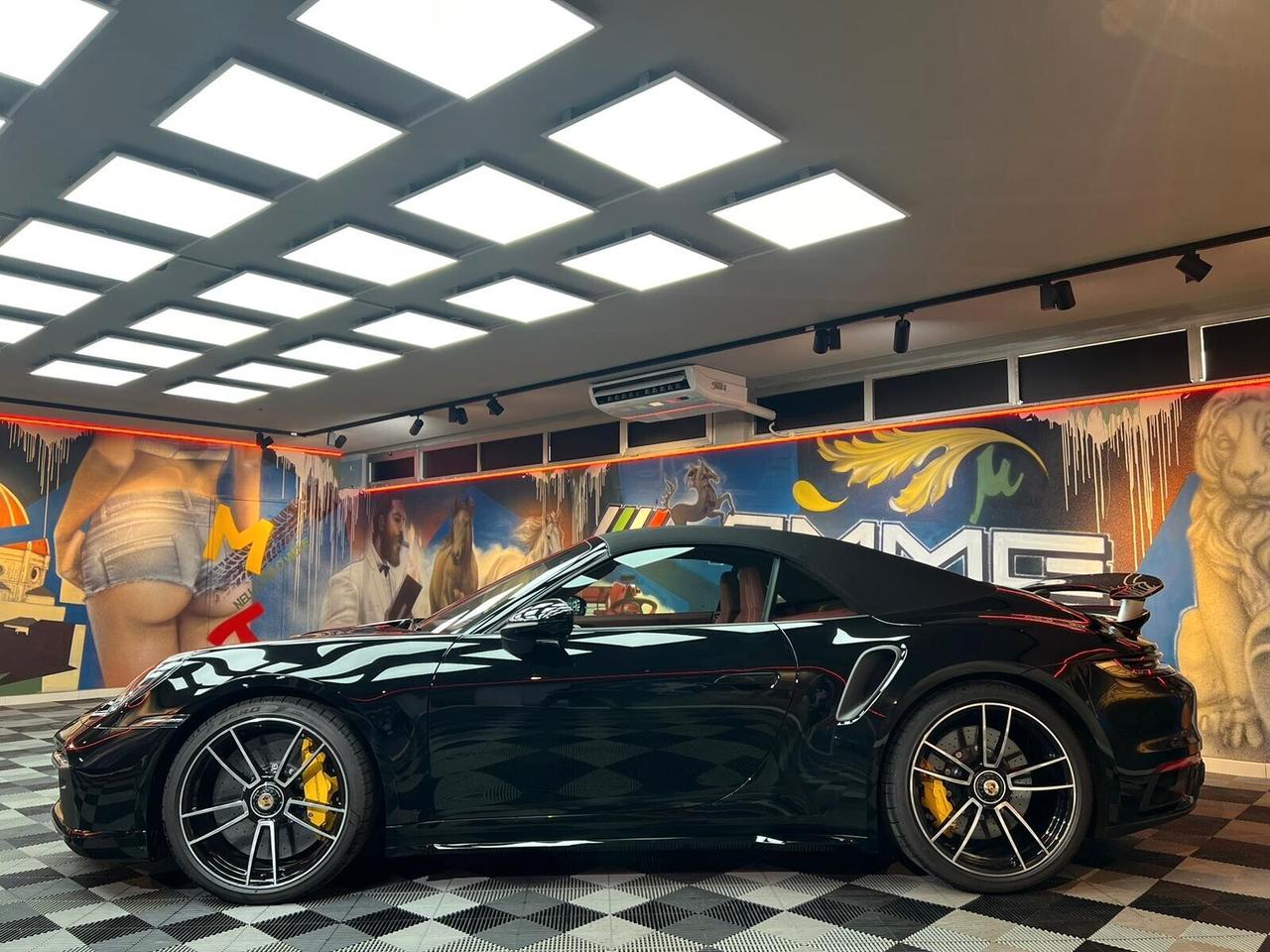 Porsche 911 Turbo S Cabrio 3.7 auto (992)