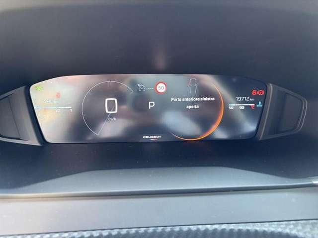 Peugeot 2008 PureTech 130 S&S EAT8 Allure LED-CAM-APP CONNECT