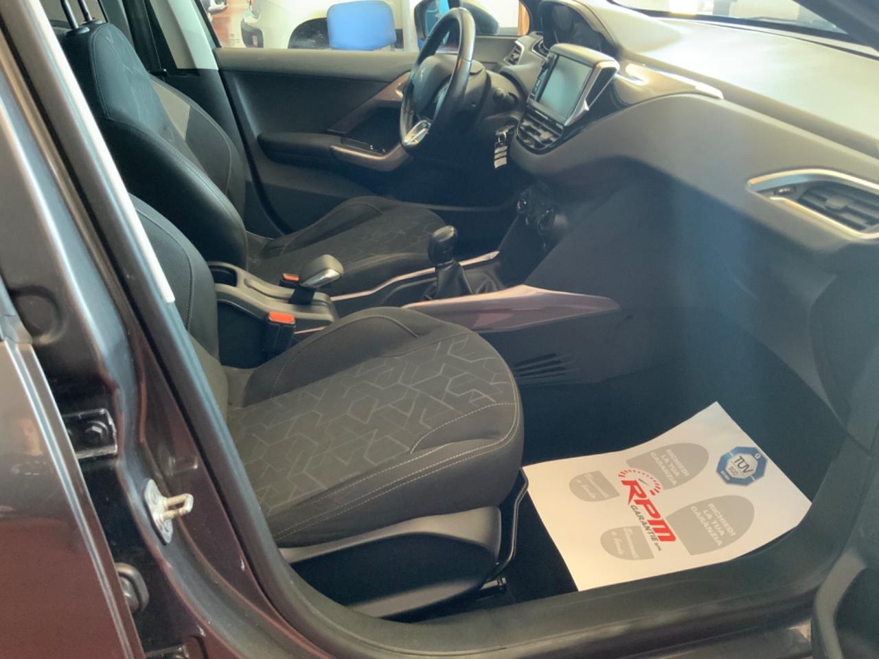 Peugeot 2008 BlueHDi 120 S&S Féline