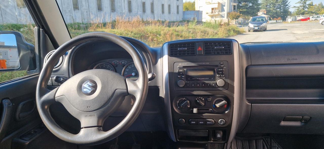 Suzuki Jimny 1.3i 16V cat 4WD JLX Tagliandata