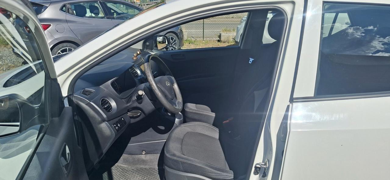 Hyundai i10 1.0 MPI Login
