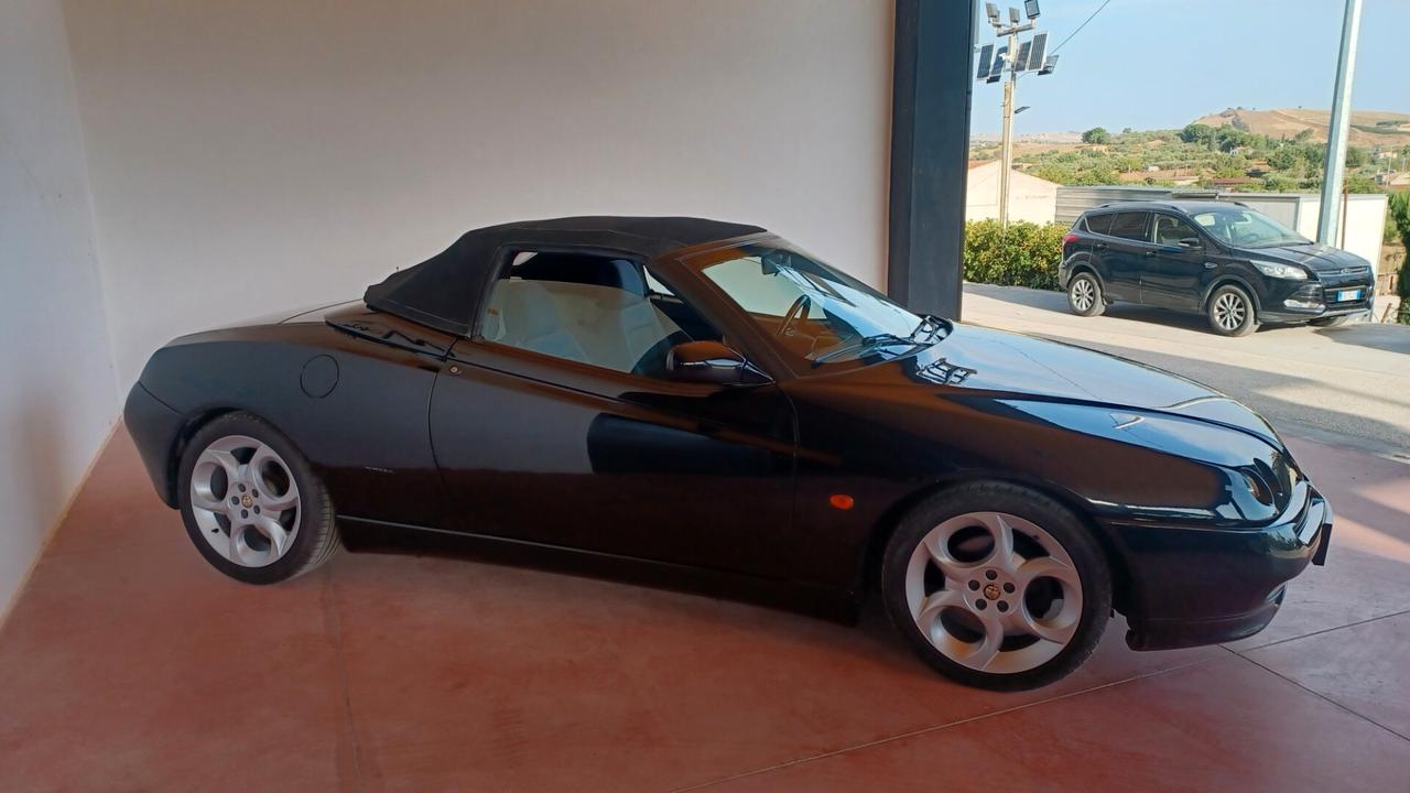 Alfa Romeo GTV Spider 2.0i 16V Twin Spark cat