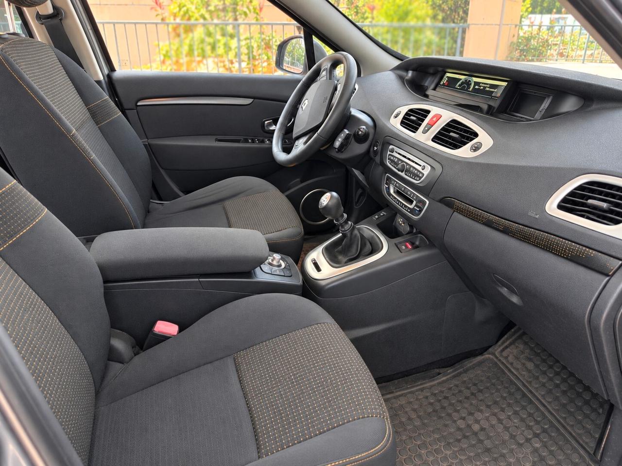 Renault Scénic X-Mod – 159.000 km – Distribuzione fatta