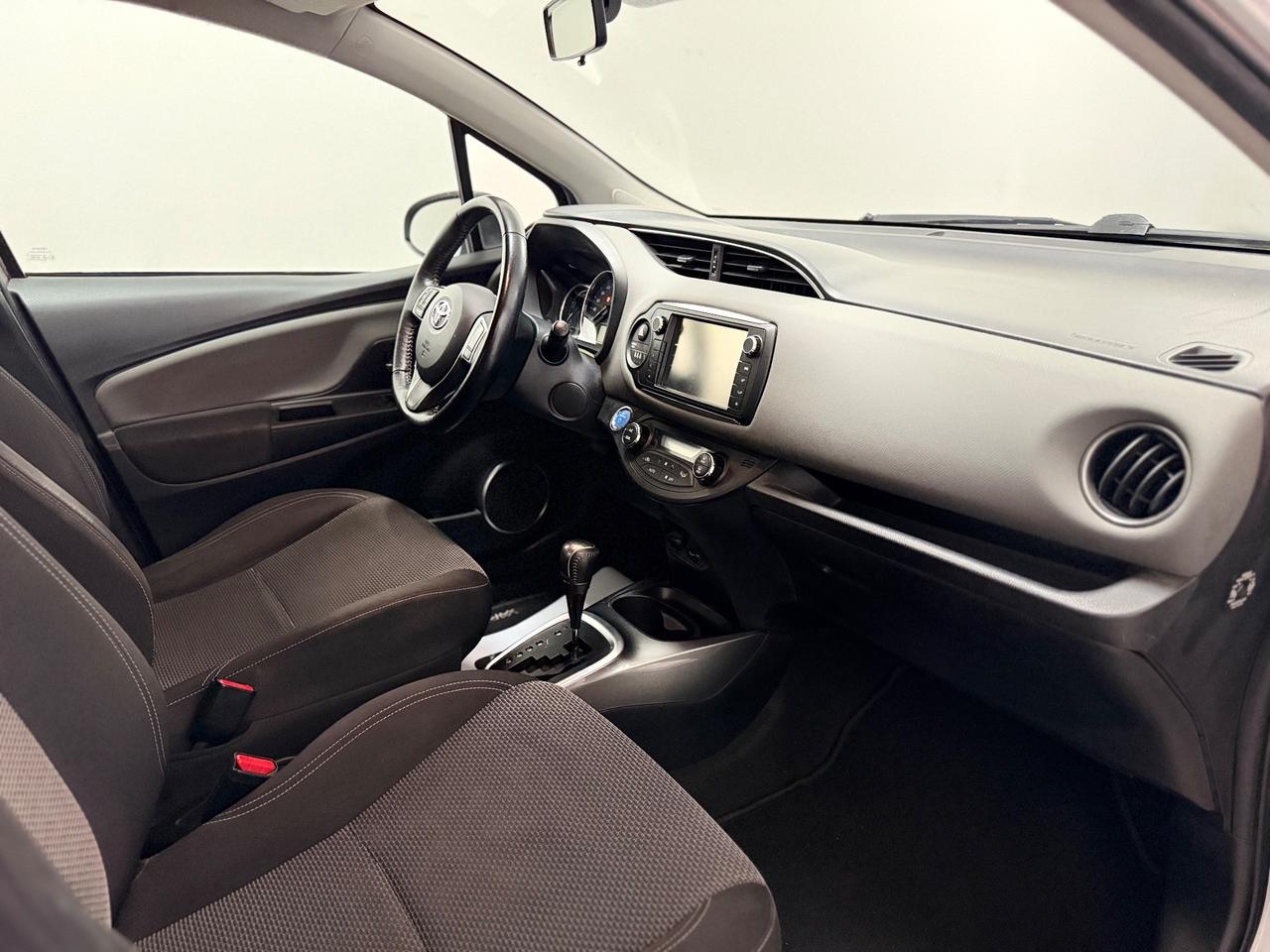 Toyota Yaris 1.5 Hybrid 5 porte Active AUTOMATICA NEOPATENTATI