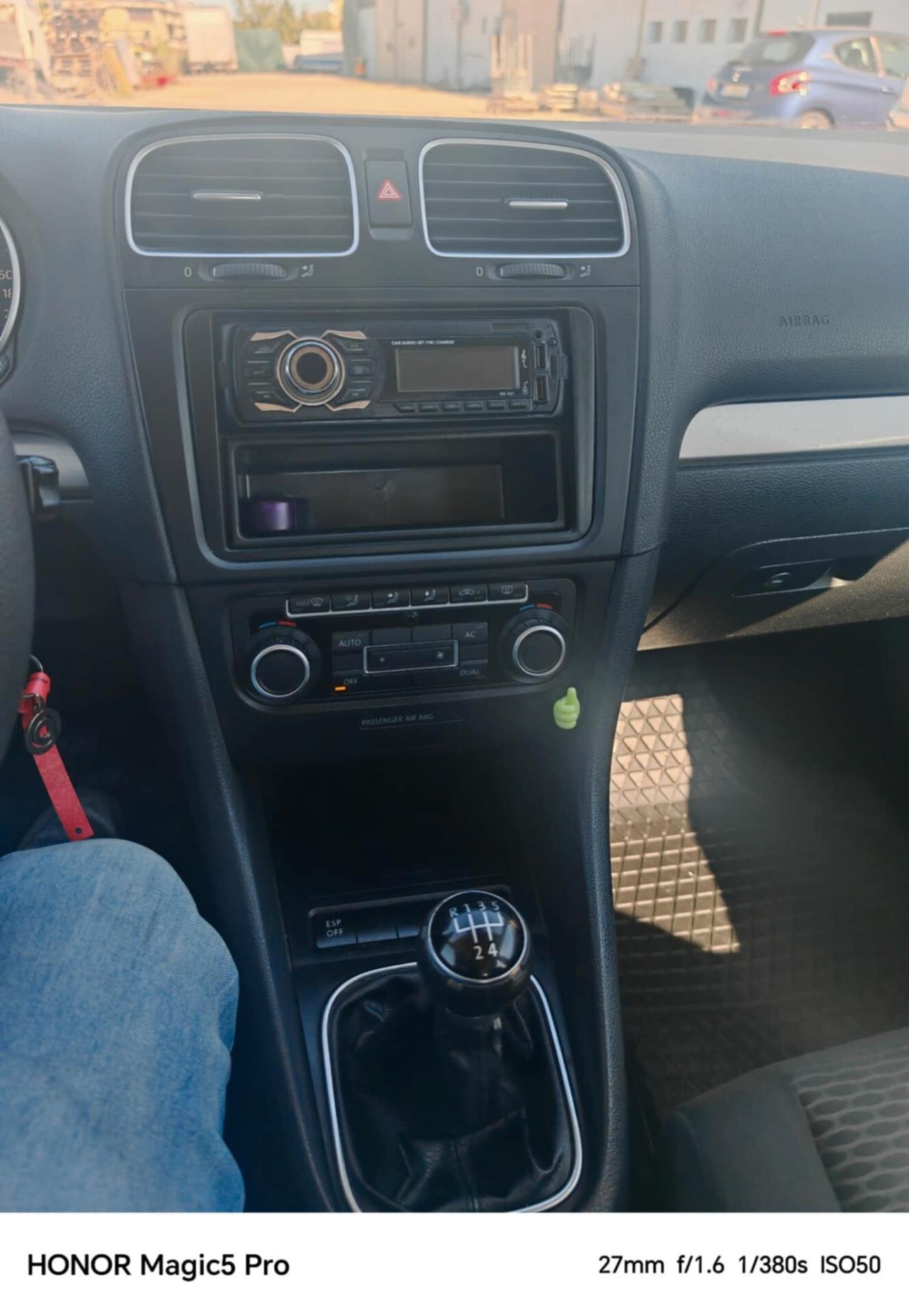 Volkswagen Golf 1.6 TDI DPF 5p.