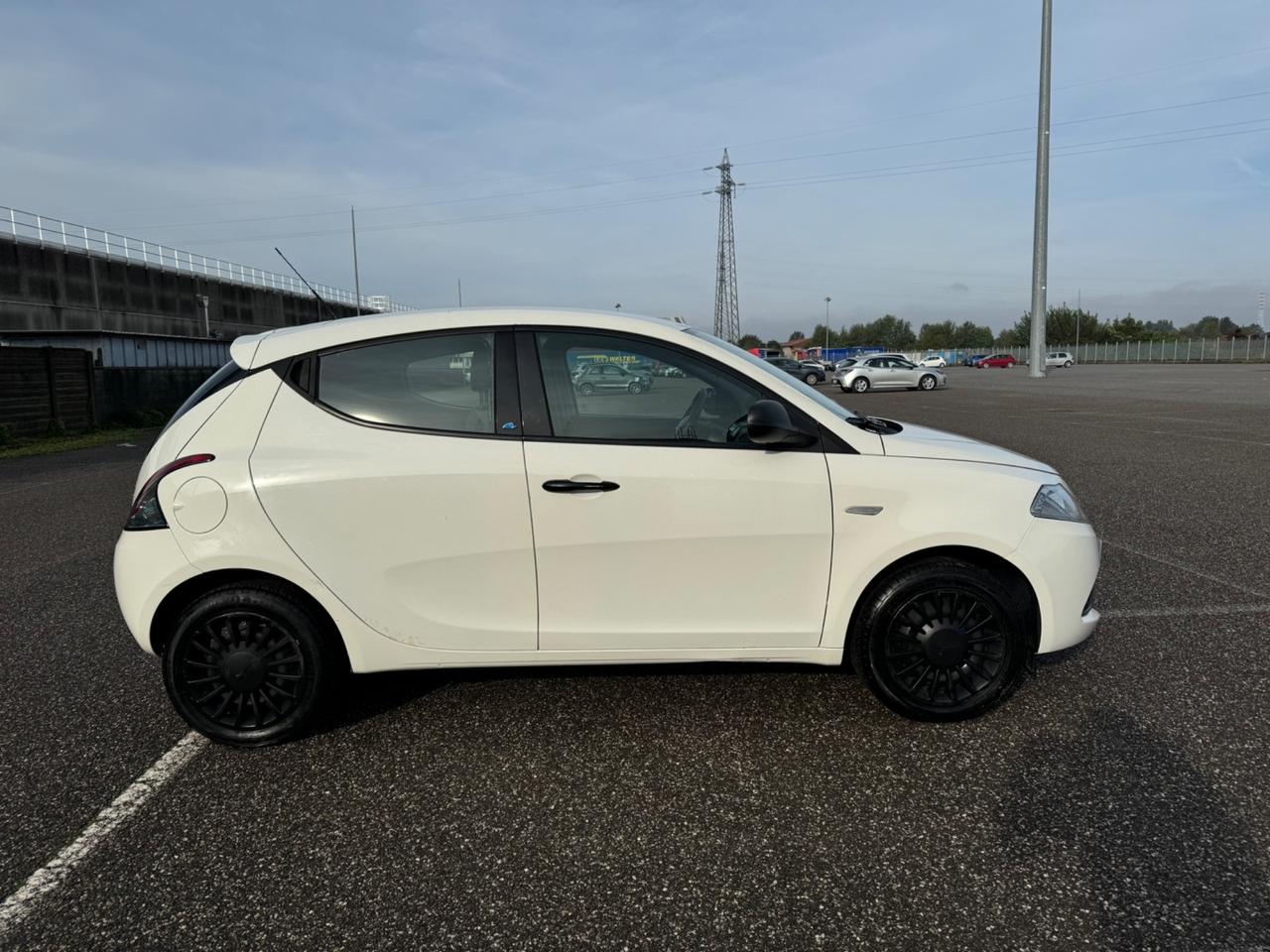 Lancia Ypsilon 1.2 69 CV 5 porte S&S Elefantino Blu