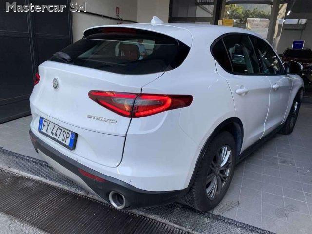 ALFA ROMEO Stelvio Stelvio 2.2 t Executive Q4 190cv auto my19 FX447SP