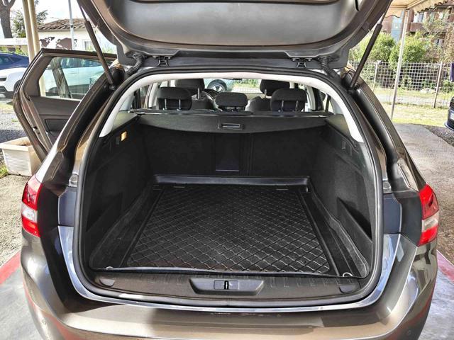 PEUGEOT 308 BlueHDi 130 S&S SW Allure