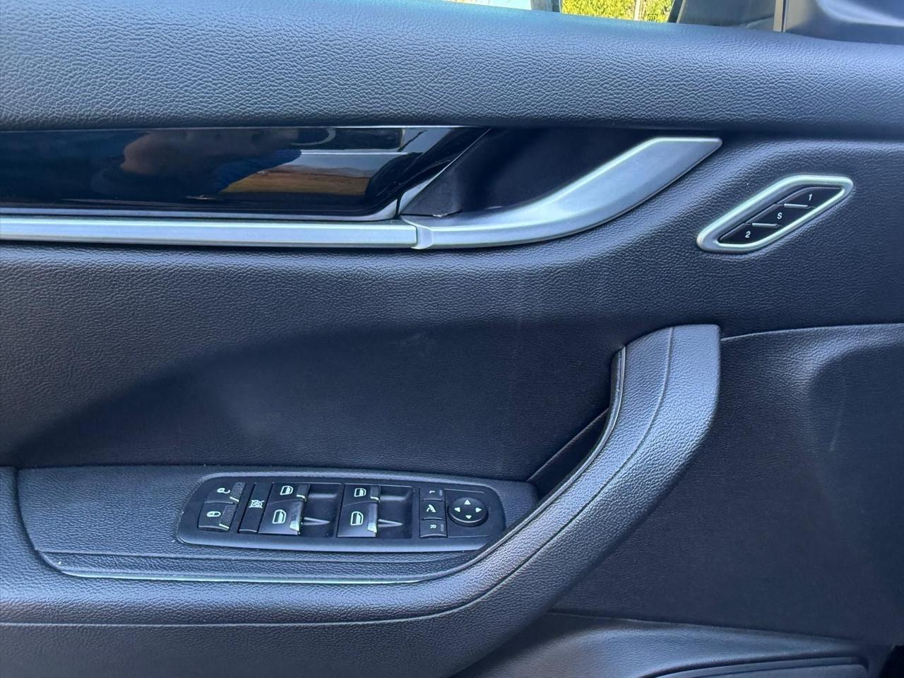 Maserati Levante V6 Diesel 275 CV AWD Granlusso