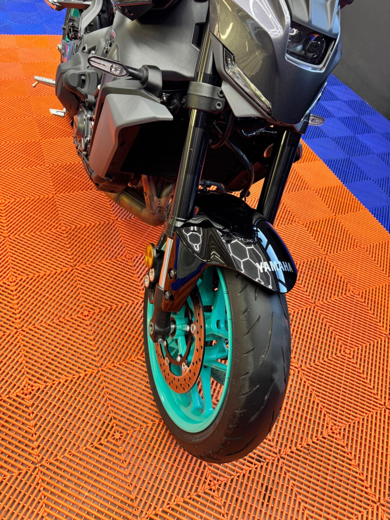 Yamaha MT-09 Y-AMT 900cc 120 cv