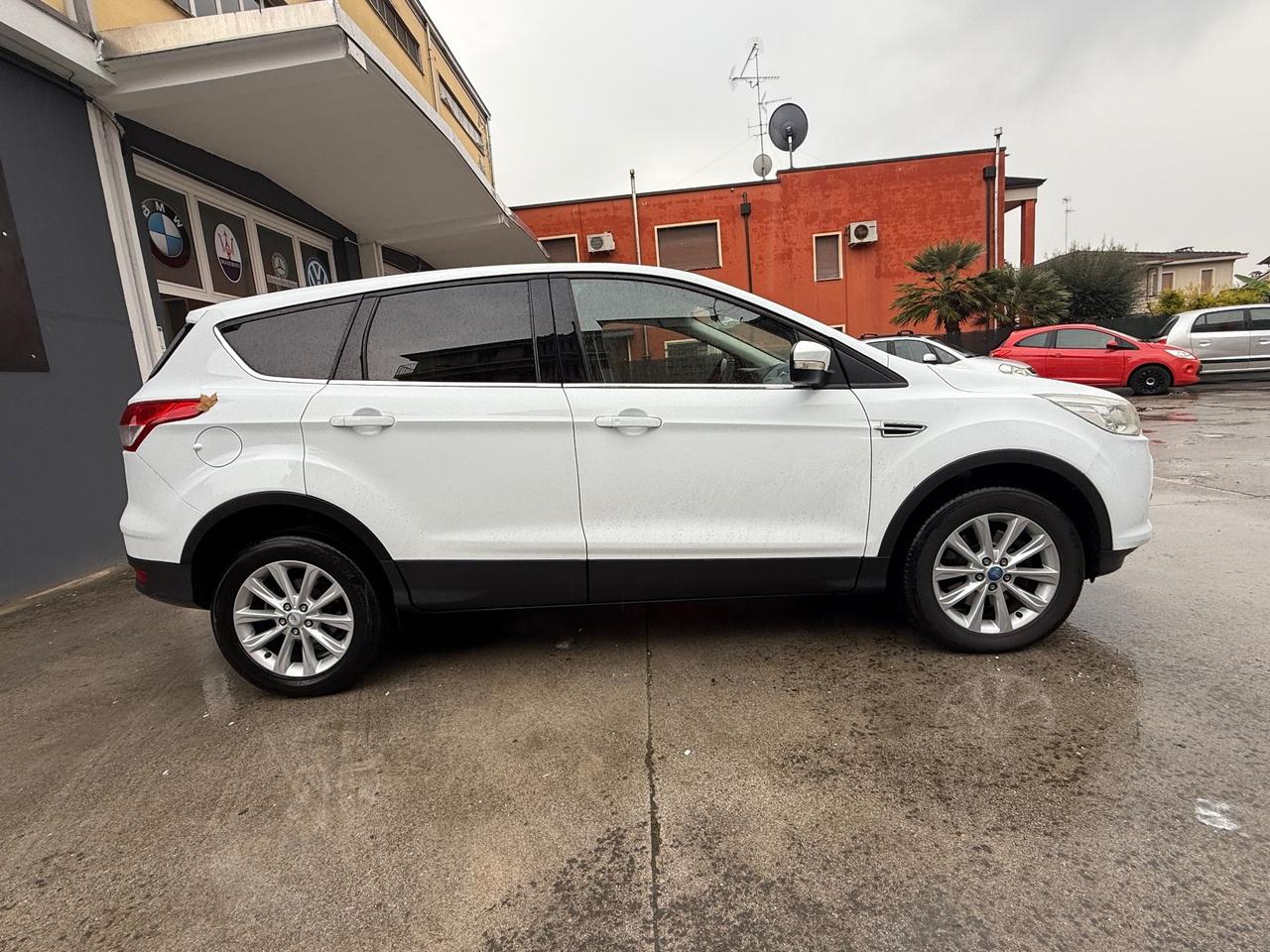 Ford Kuga 2.0 TDCI 150 CV S&S 4WD Powershift Titanium