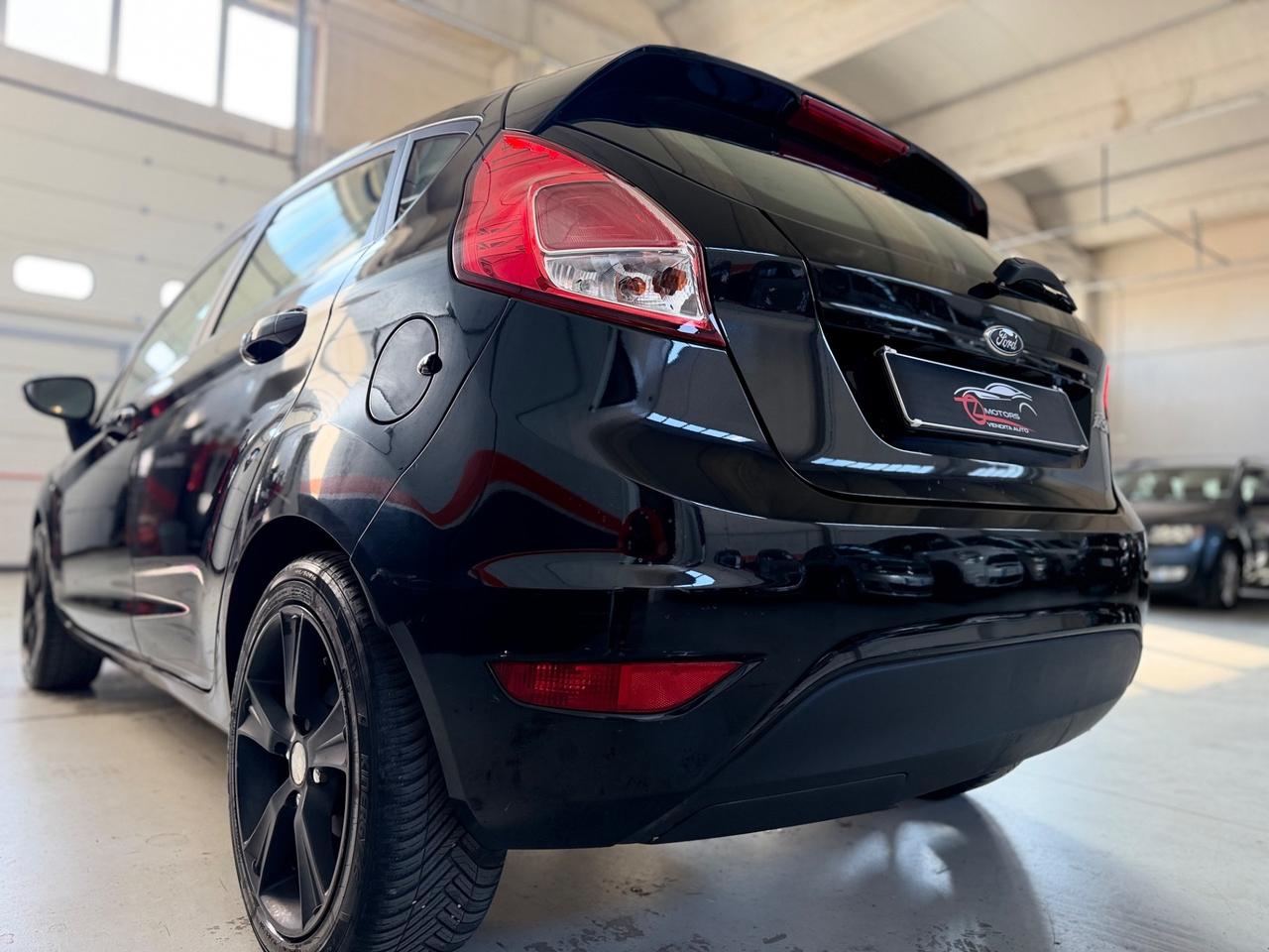 Ford Fiesta 1.5 TDCi 75CV 5 porte Titanium