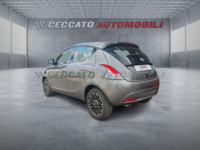 Lancia Ypsilon Ypsilon 1.0 firefly hybrid Platino s&s 70cv