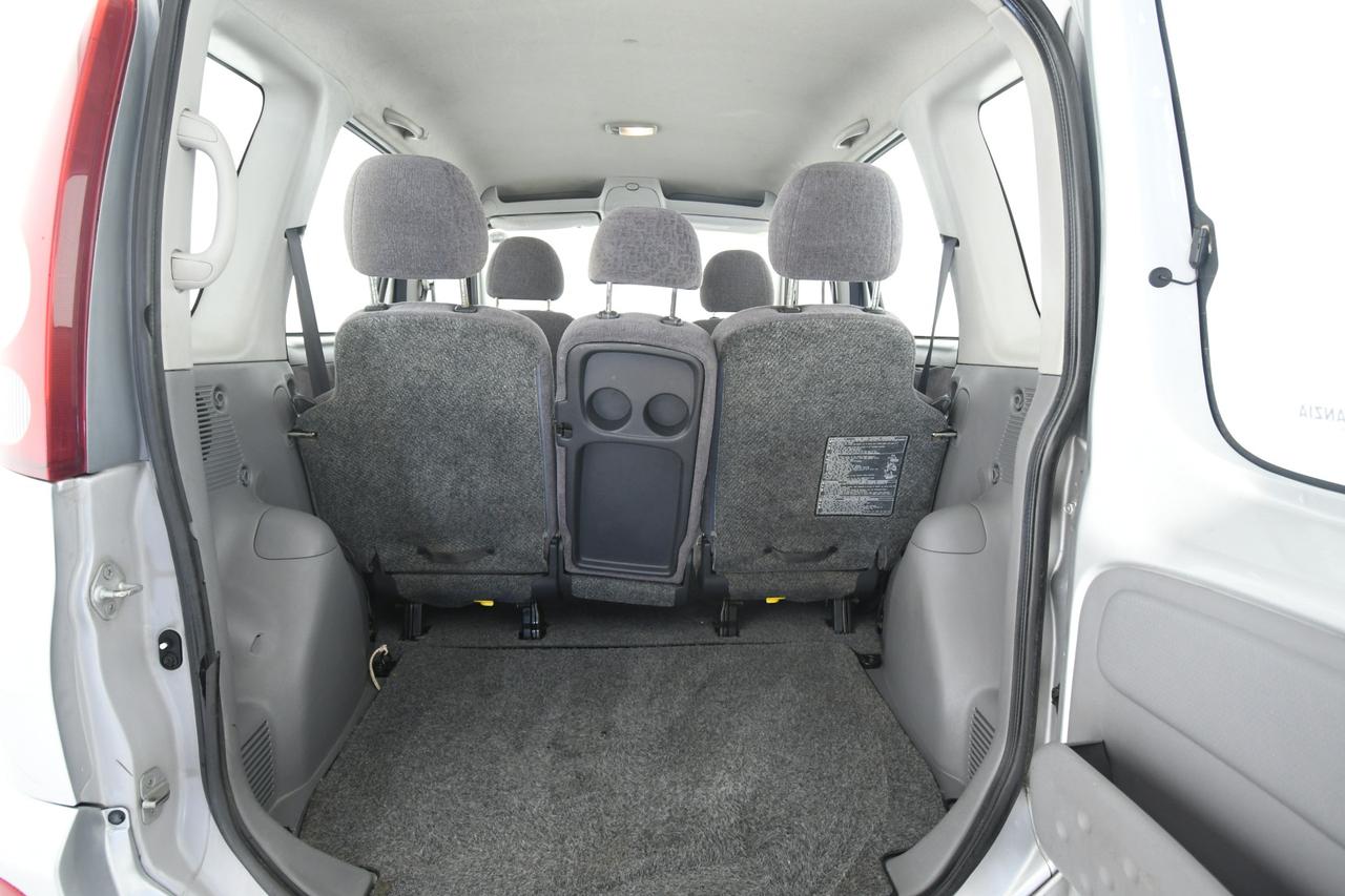 TOYOTA Yaris Verso 1.3 Luna X COMMERCIANTI