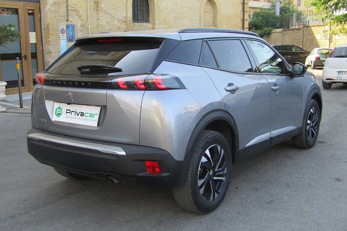 PEUGEOT 2008 PureTech 100 S&S Allure