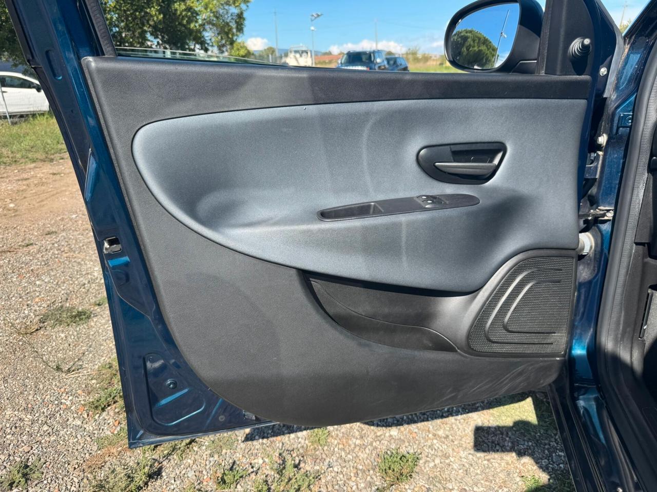 Lancia Ypsilon 1.2 5 porte GPL del 16 SOLO 129.000 KM