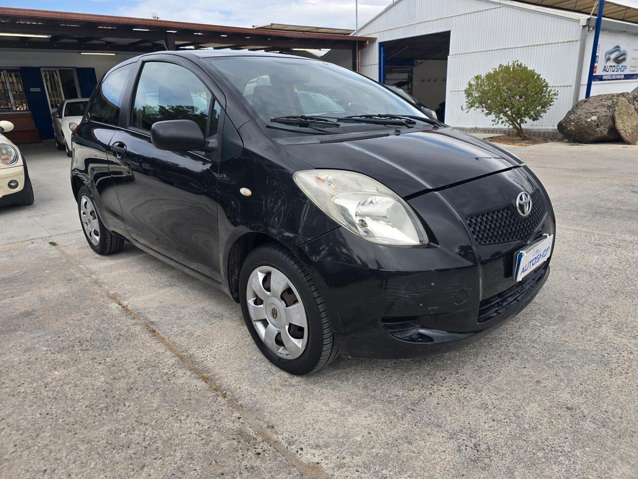 Toyota Yaris 1.3 3 porte Luna