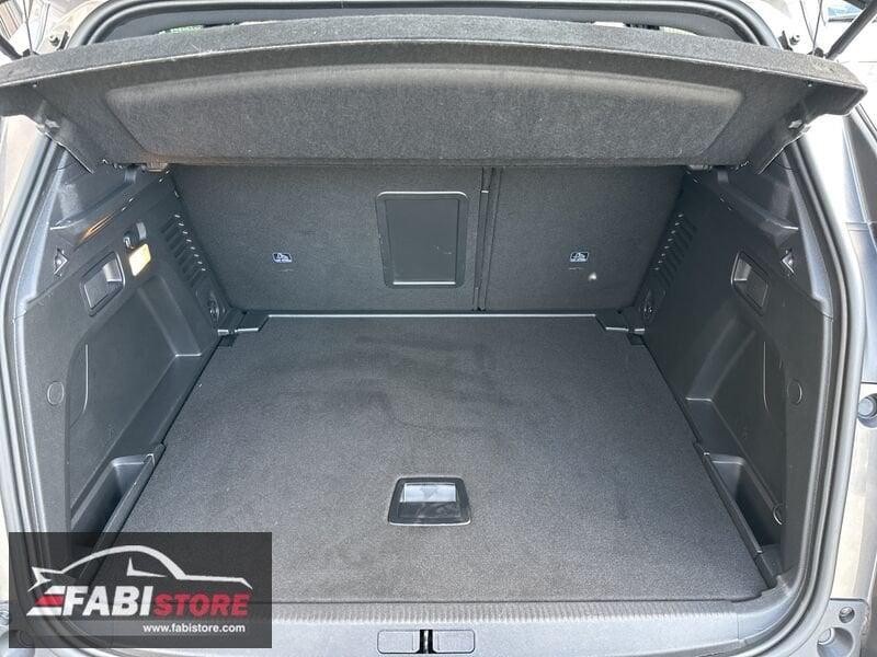 Peugeot 3008 1.5 BlueHDi 130 Cv EAT8 Allure Pack - Camera, Navi, CarPlay ecc