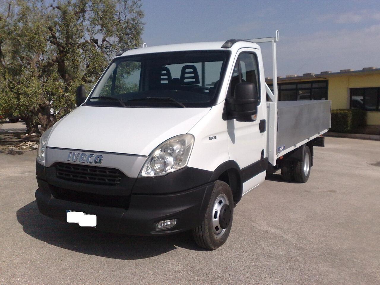Iveco Daily 35c13 2.3hpt CASSONE FISSO - 2014