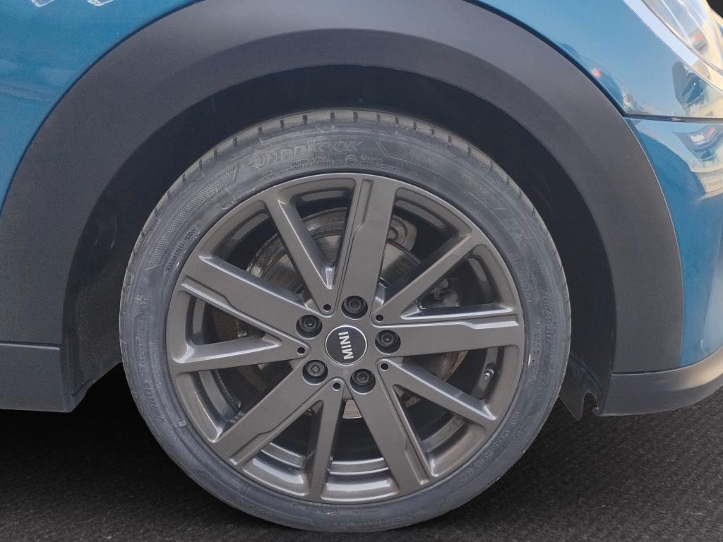 Mini 5 Porte One Essential 1.5 Twin Power Turbo 75cv.SEDILI SPORTIVI