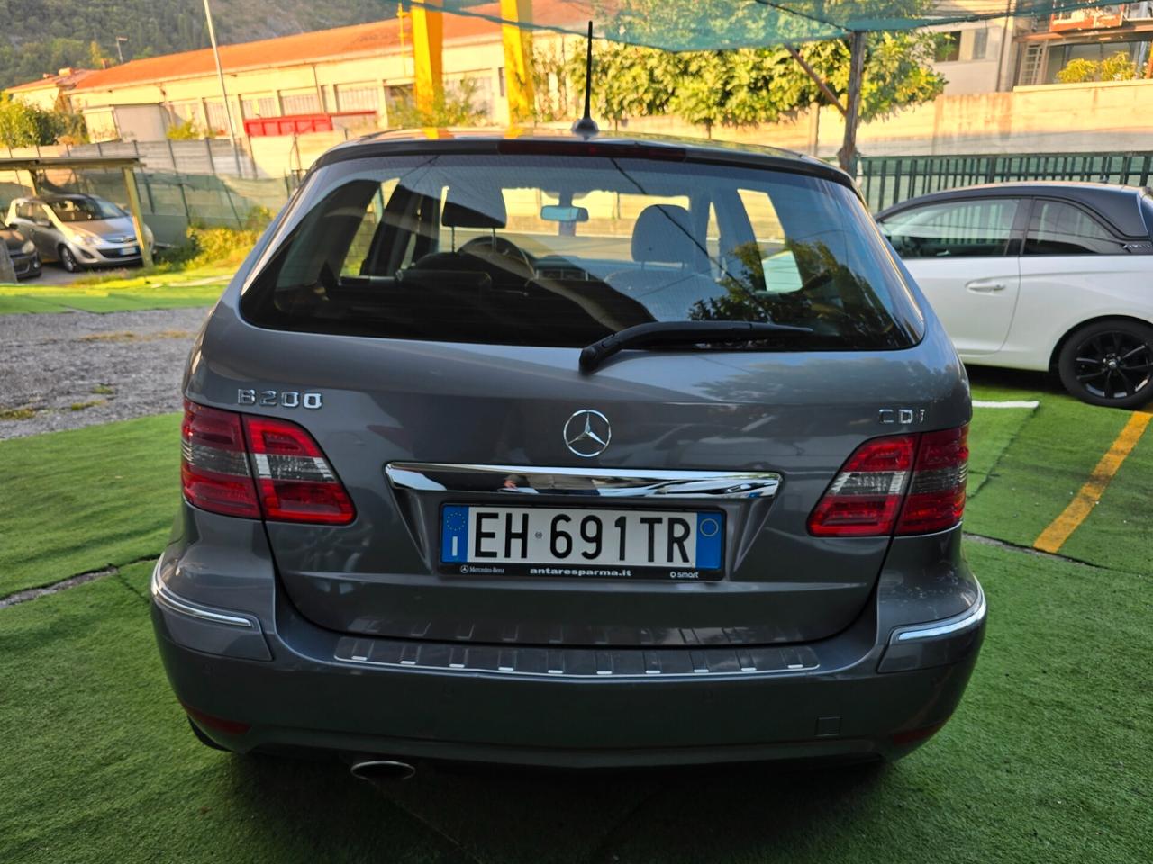 M.B B200 2.0D 140CV 126000KM-2011