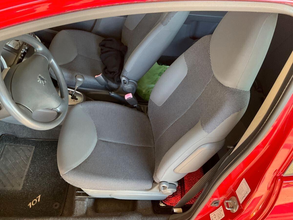 Peugeot 107 1.0 AUTOMATICA SOLI 67000 KM