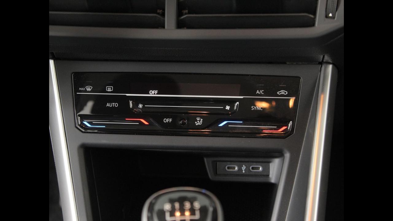 VOLKSWAGEN Polo VI 2022 - Polo 1.0 evo Life 80cv