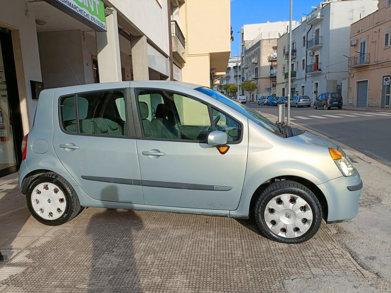 Renault Modus 1.5 dCi 82CV Confort Dynamique