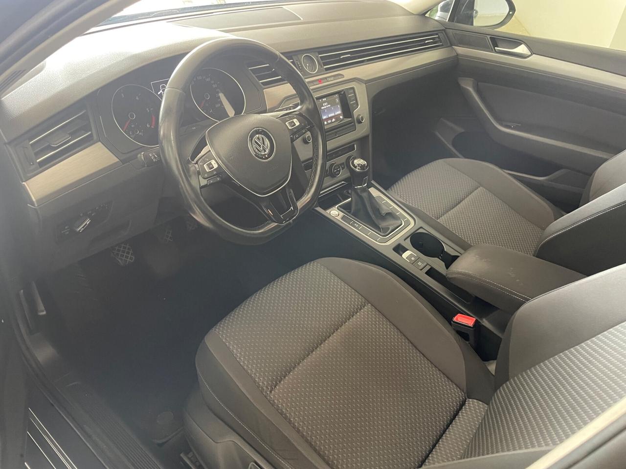 VOLKSWAGEN PASSAT 1.6 TDI TRENDLINE “COME NUOVA”