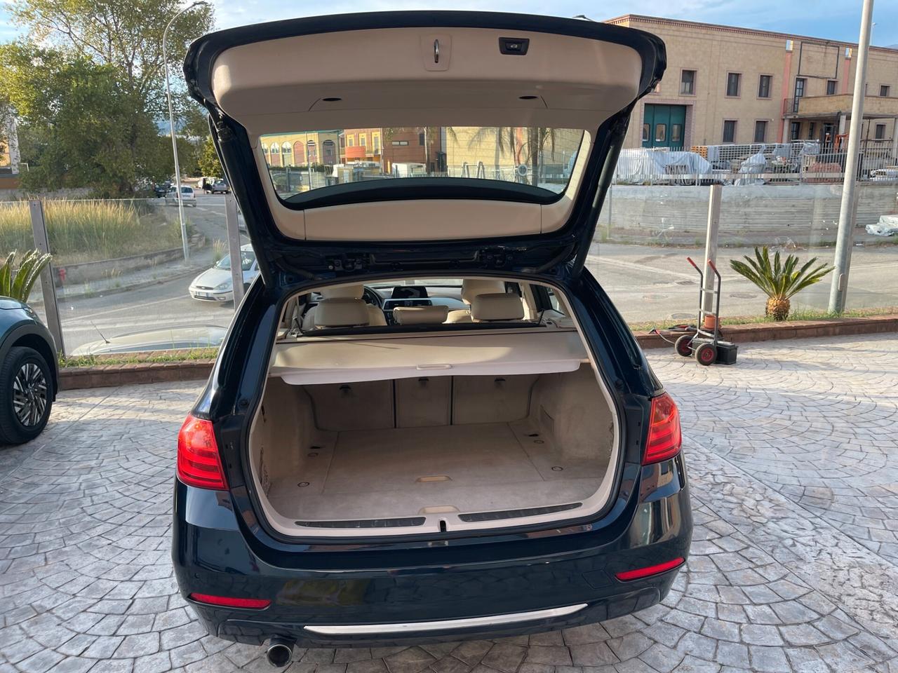 Bmw 320 320d Touring Luxury