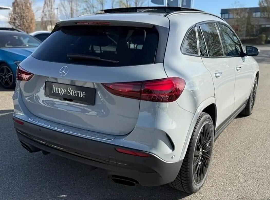 MERCEDES GLA 200D 150CV 4MATIC AMG + TETTO *2026