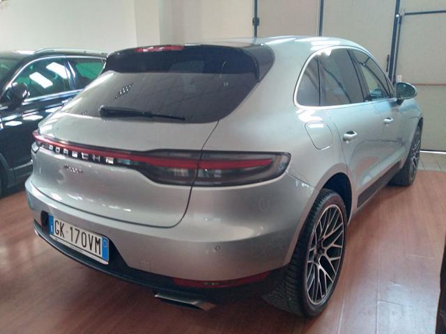 PORSCHE Macan 2.0