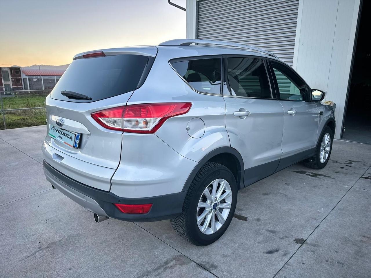 Ford Kuga 2.0 TDCI 150 CV S&S 4WD Titanium