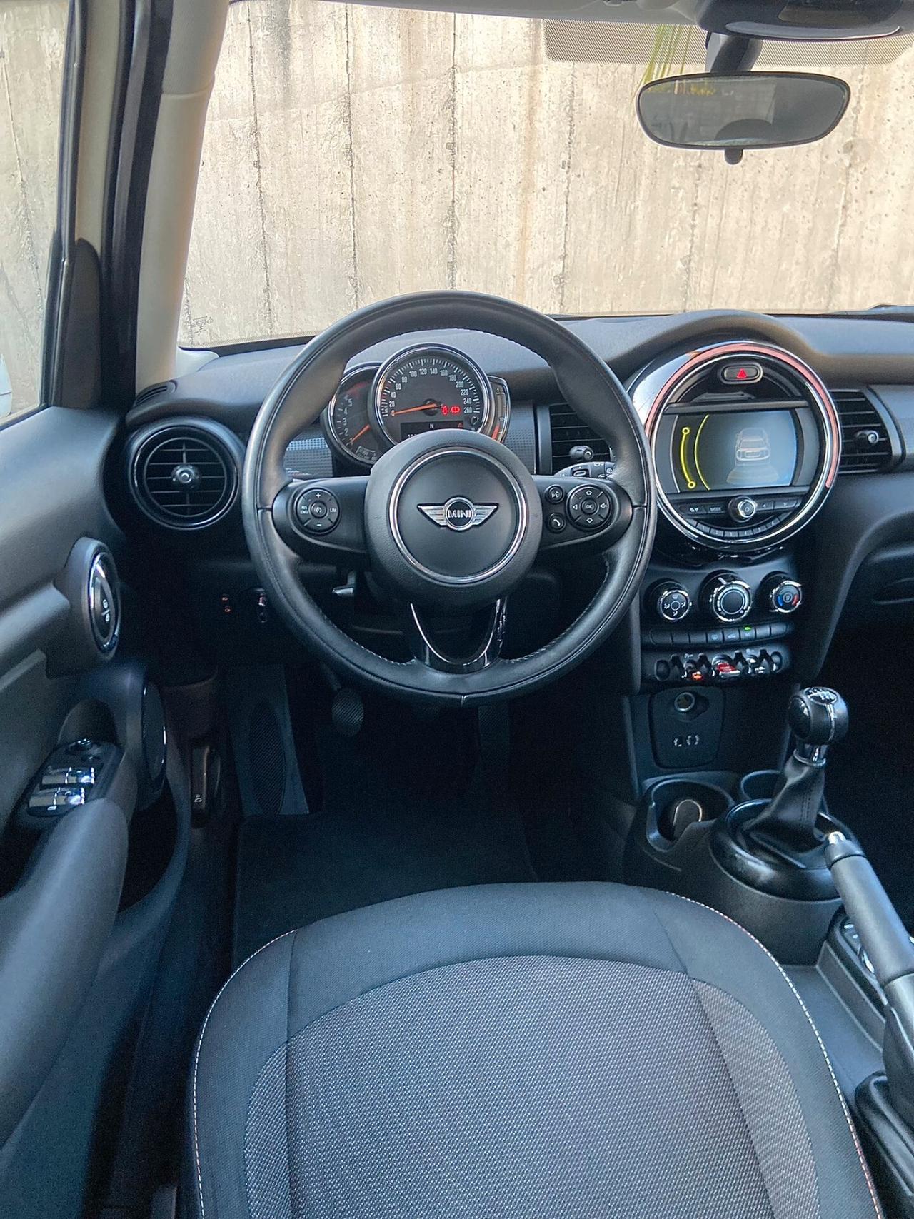 Mini 1.5 Cooper D 116cv 5porte