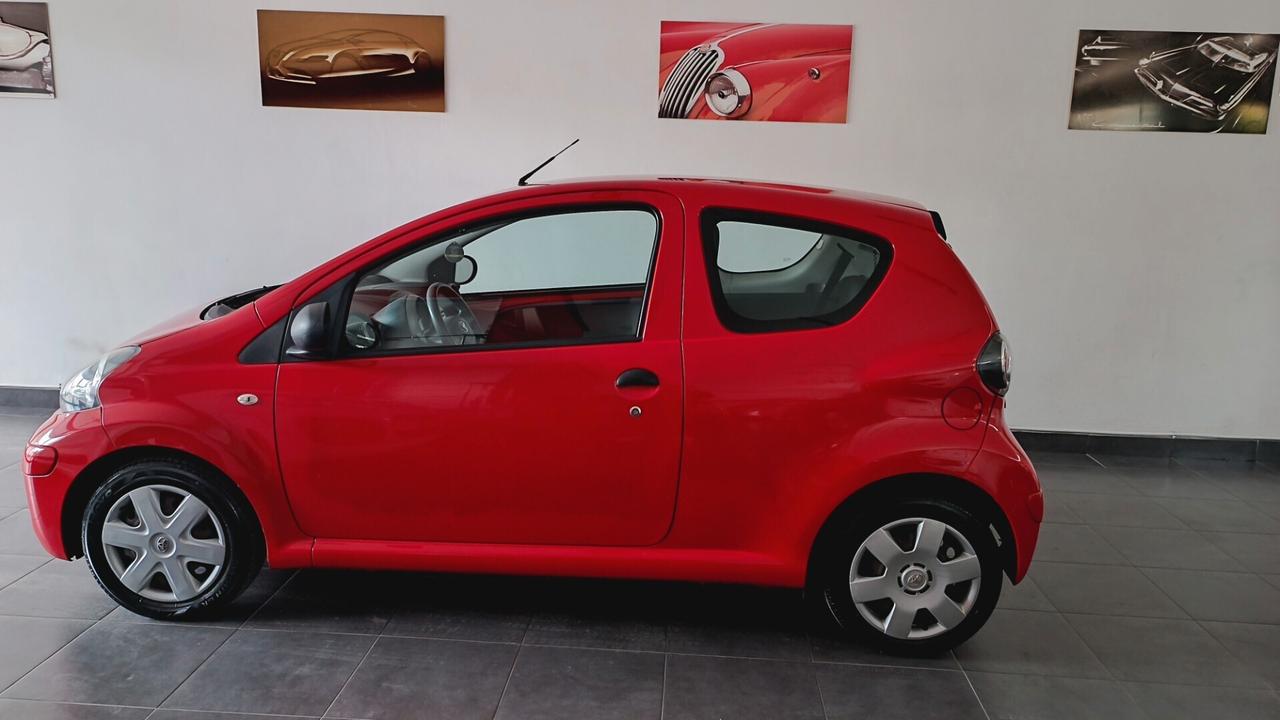 Toyota Aygo 1.0 12V VVT-i 3 porte Sol