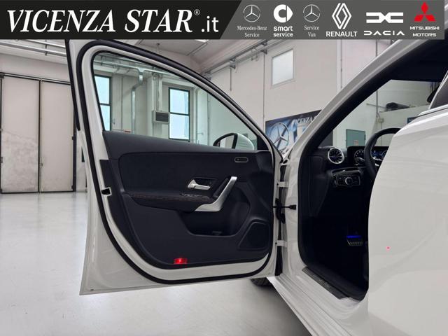 MERCEDES-BENZ A 180 d AMG PREMIUM