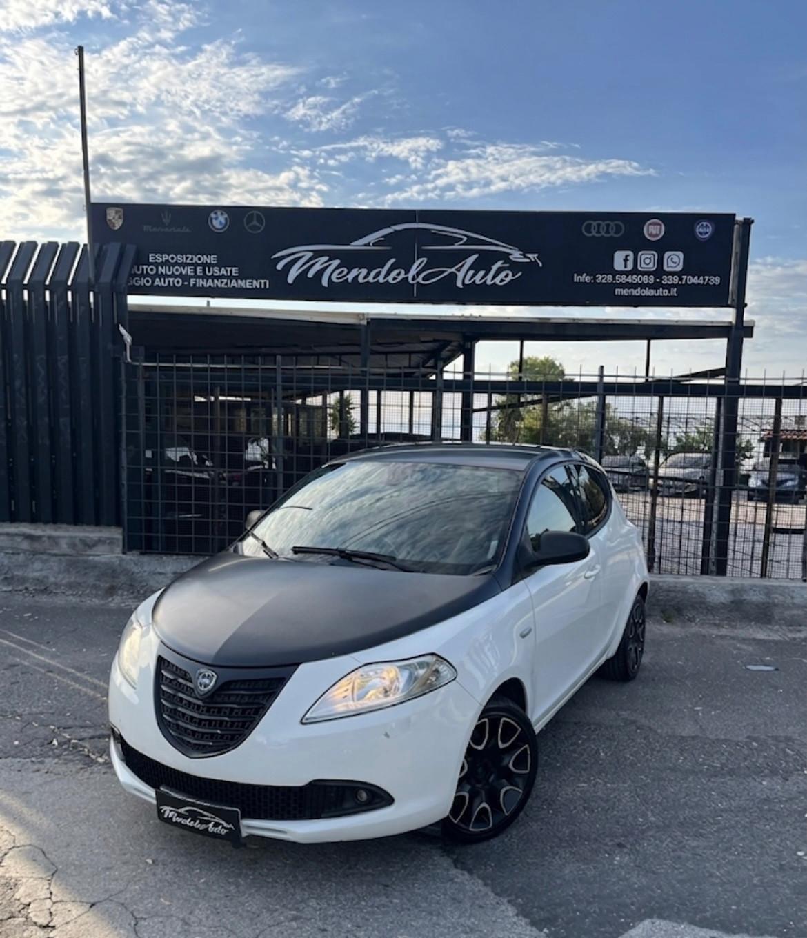 Lancia Ypsilon 1.3 MJT 16V 95 CV 5 porte S&S S Momodesign