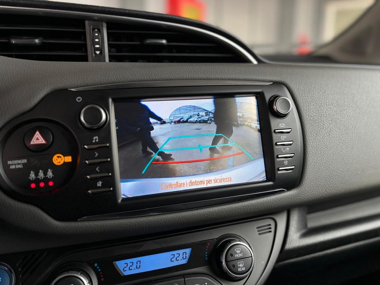 Toyota Yaris 1.5 Hybrid 5 porte Business