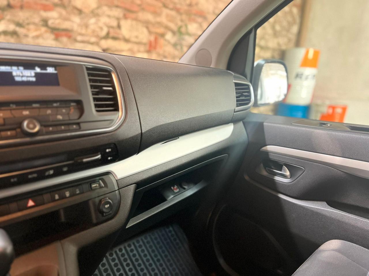 Peugeot Traveller BlueHDi 120 S&S Standard Business