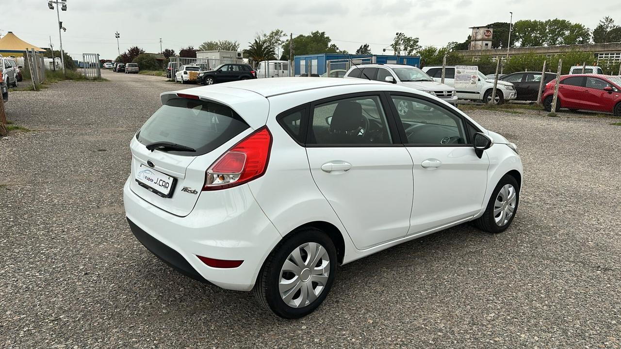 Ford Fiesta 1.5 TDCi 75CV 5 porte Black & White Edition