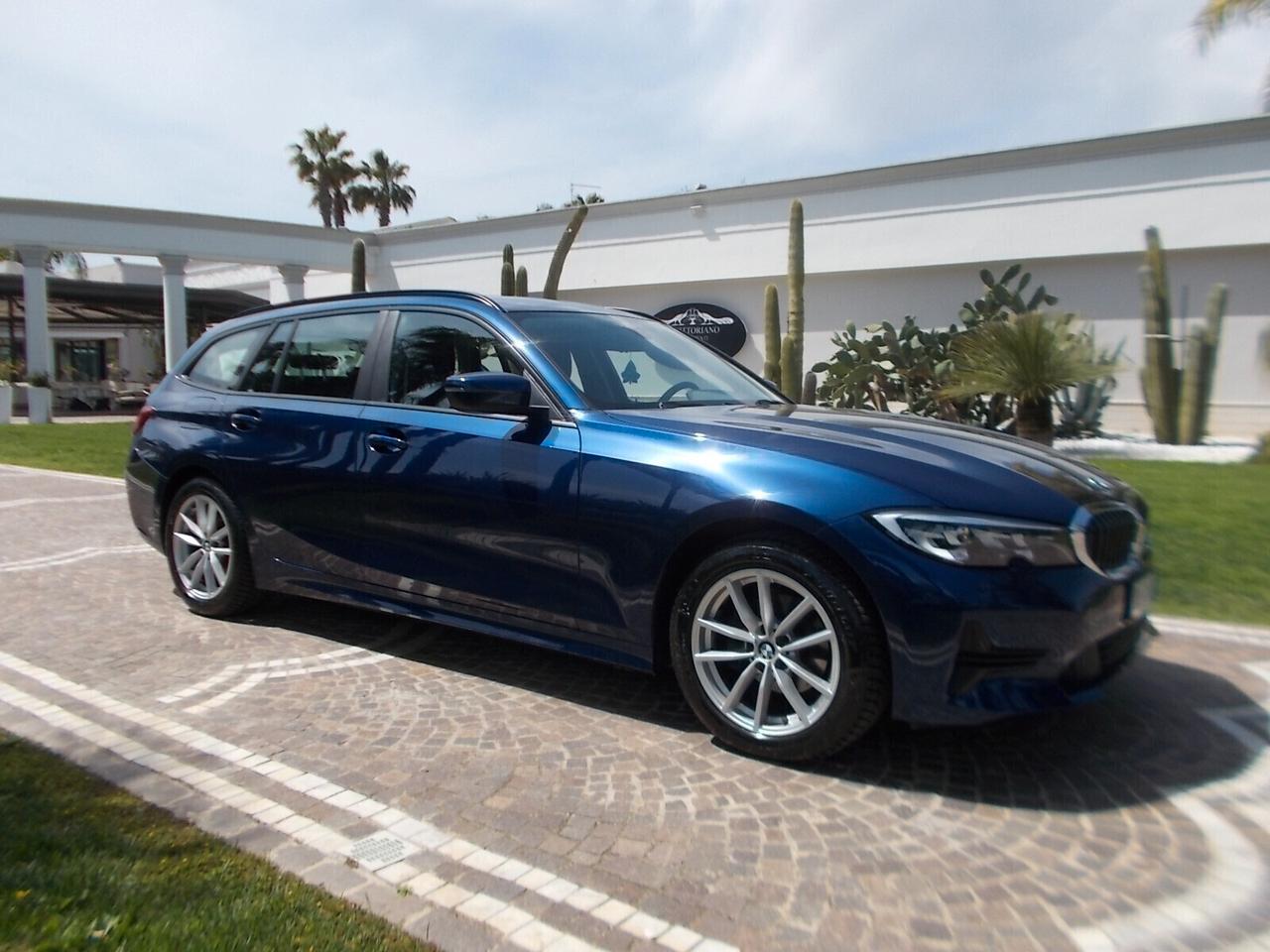 Bmw 318d Touring 150cv Aut. *FULL OPT.* da VETRINA